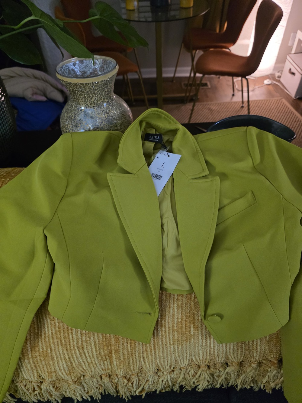 AKIRA CAN I KICK IT CROPPED BLAZER Size LL